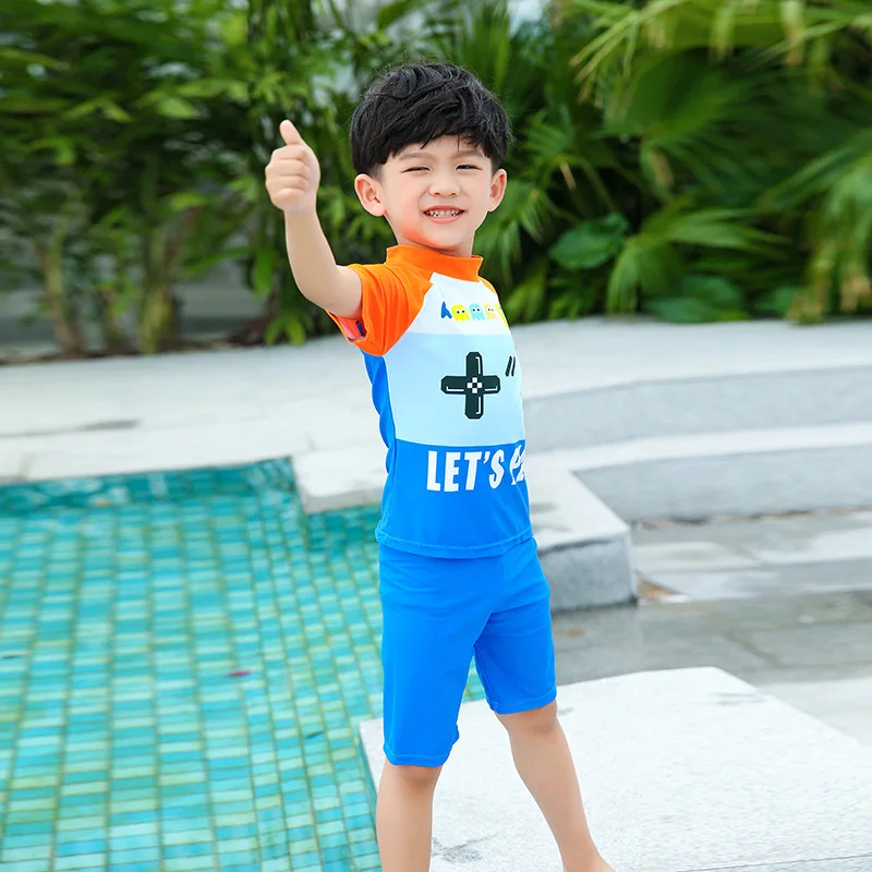 New Style BOY'S Split Type Short Sleeve Swimsuit Hooded Half Sleeve Boxer Swim Shorts Boy Quick-Dry Hot Springs Bathing Suit 
New Style BOY'S Split Type Short Sleeve Swimsuit Hooded Half Sleeve Boxer Swim Shorts Boy Quick-Dry Hot Springs Bathing Suit