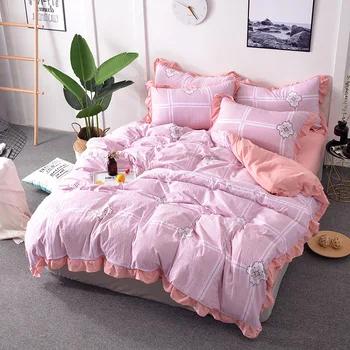 Comfortable Bedding 4pcs Plaid Duvet Cover Geometric Stripe Quilt Set Simple Nordic Style Bed Set Queen Size Bedding Set XHS0073
Comfortable Bedding 4pcs Plaid Duvet Cover Geometric Stripe Quilt Set Simple Nordic Style Bed Set Queen Size Bedding Set XHS0073