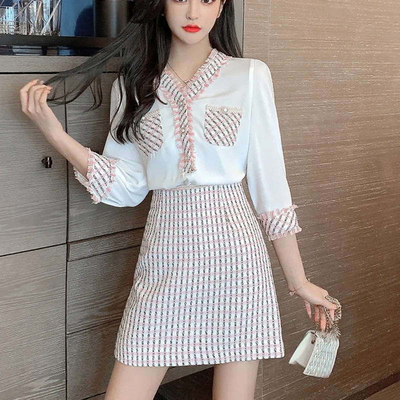 2020 Autumn Elegant Sweet 2 Piece Set Chiffon Patchwork Shirt Blouse Tops & Mini Skirt Set Women Two Piece Outfits Student Suits
2020 Autumn Elegant Sweet 2 Piece Set Chiffon Patchwork Shirt Blouse Tops & Mini Skirt Set Women Two Piece Outfits Student Suits