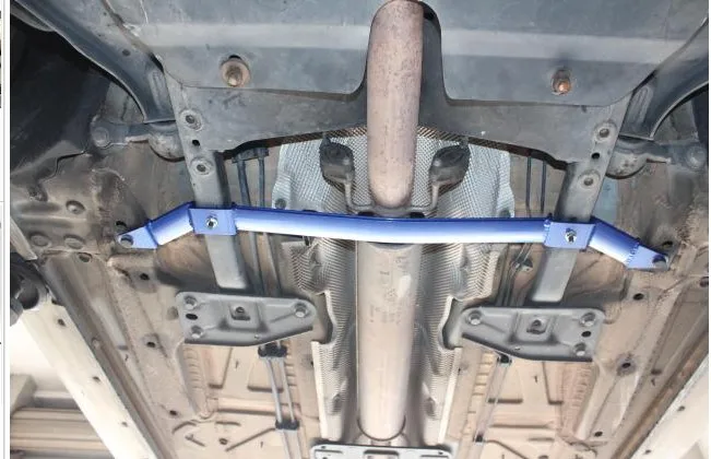 Body reinforcement accessories 2011-2013 FOR BMW MINI Cooper R55 R56 Aluminum alloy engine compartment Strut Bars 
Body reinforcement accessories 2011-2013 FOR BMW MINI Cooper R55 R56 Aluminum alloy engine compartment Strut Bars