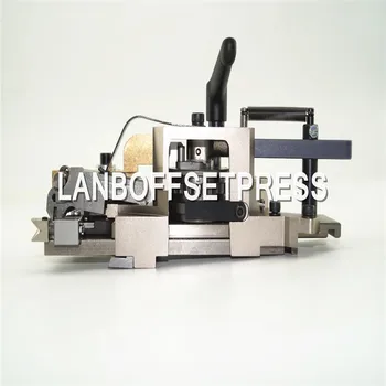 LANBOFFSETPRESS stitcher head 070111 DB75 DB75V DB75S stitching offset printing machine spare parts
LANBOFFSETPRESS stitcher head 070111 DB75 DB75V DB75S stitching offset printing machine spare parts
