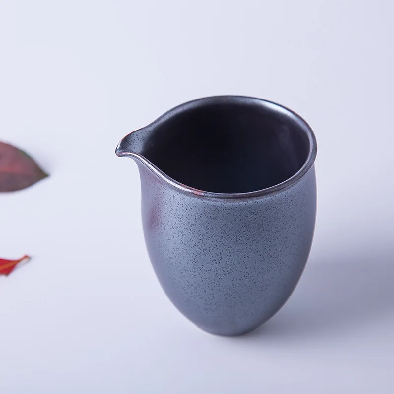 

★Mr. Qing Handmade Tea Pitcher Ceramic Fair Cup Japanese Simple Suet White Iron Black Glaze Pitcher Kung Fu Tea Set