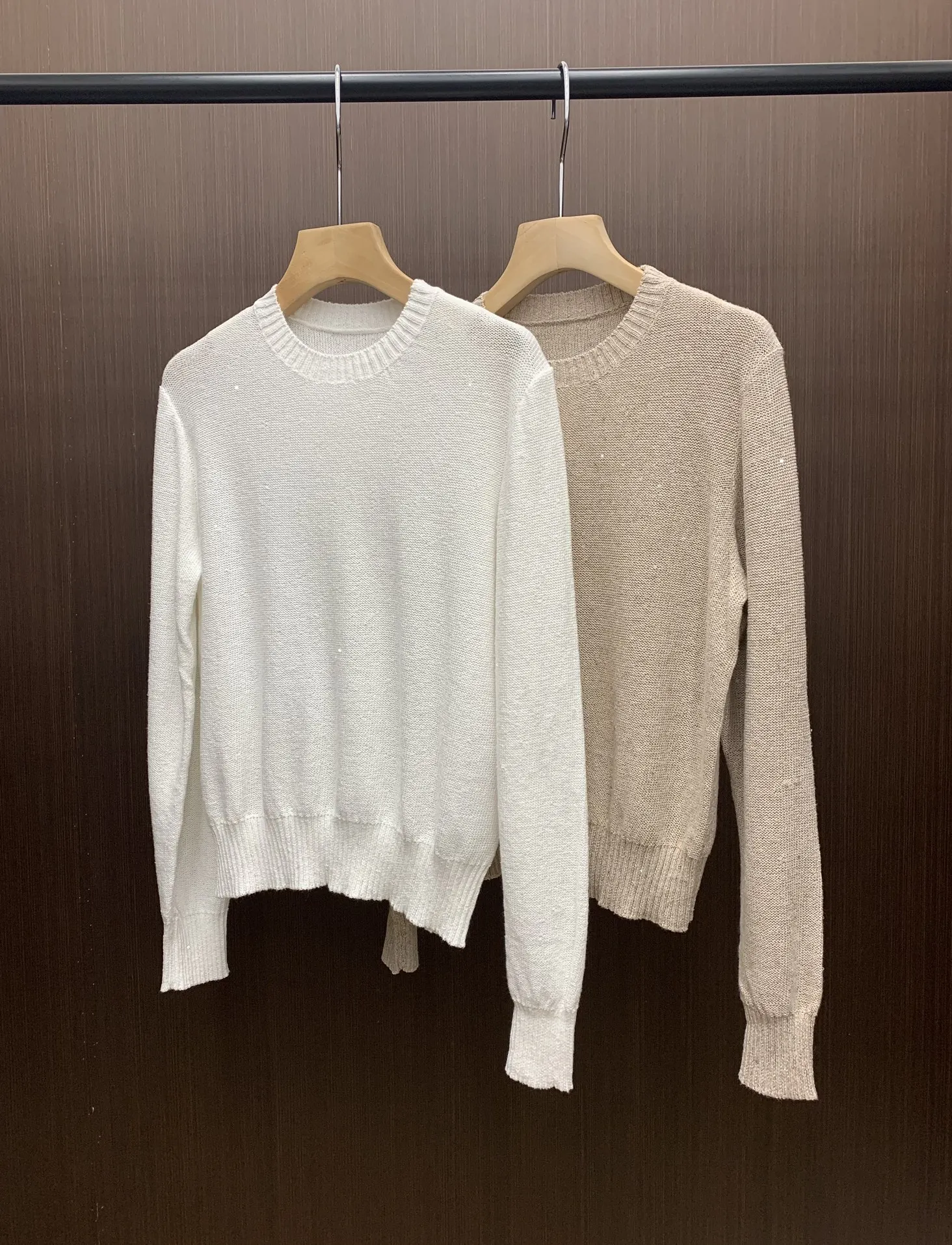 Spring Summer 2024 B*C Women's Sweater Linen Knitting Light Thin Sequins Pullover Top High Quality Woman Clothing
Spring Summer 2024 B*C Women's Sweater Linen Knitting Light Thin Sequins Pullover Top High Quality Woman Clothing