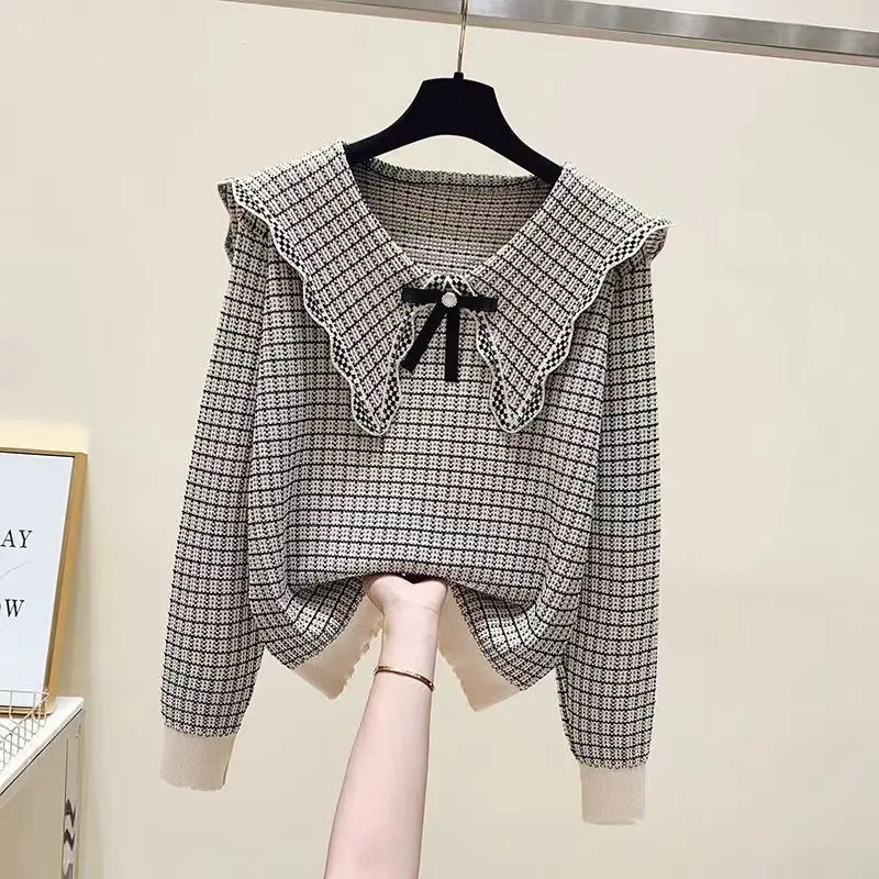 Temperament Beauty Doll Neck Top Autumn/Winter Small Fragrant Wind Women's Loose Striped Jacquard Long Sleeved Sweater Knitwear
Temperament Beauty Doll Neck Top Autumn/Winter Small Fragrant Wind Women's Loose Striped Jacquard Long Sleeved Sweater Knitwear