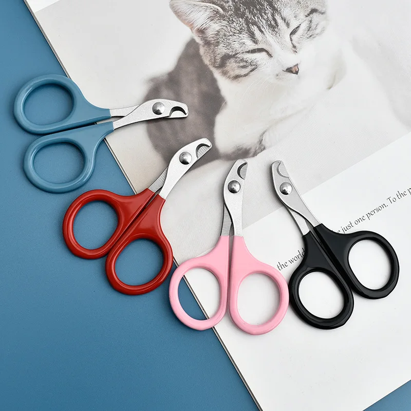 Pet nail clippers small Small and medium-sized dog nail clippers Professional cat nail scissors cat grooming gadgets
Pet nail clippers small Small and medium-sized dog nail clippers Professional cat nail scissors cat grooming gadgets