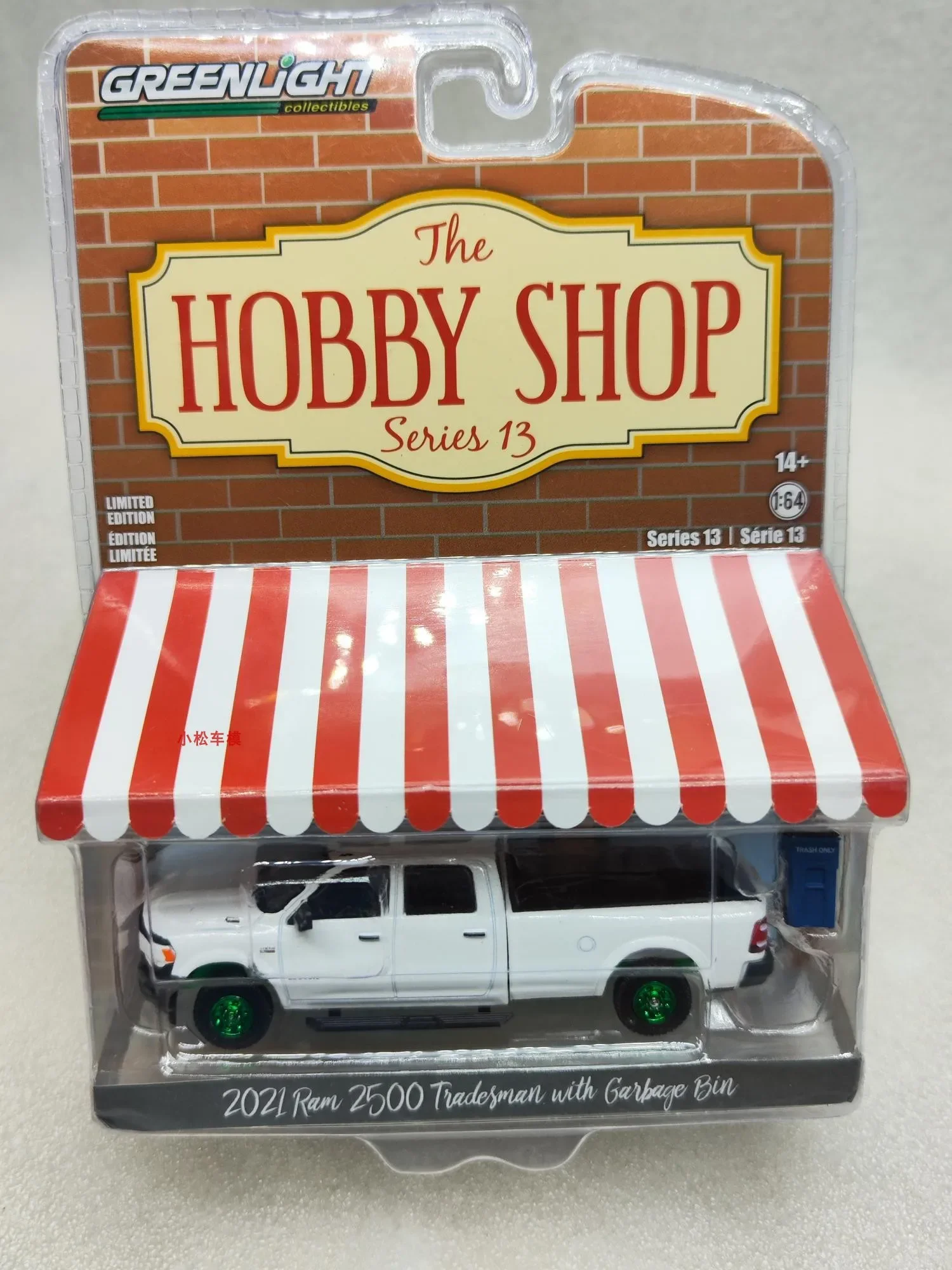 1: 64 2021 Ram 2500 Pickup Truck Green Edition with Garbage Bin Alloy car model collection gift ornaments
1: 64 2021 Ram 2500 Pickup Truck Green Edition with Garbage Bin Alloy car model collection gift ornaments