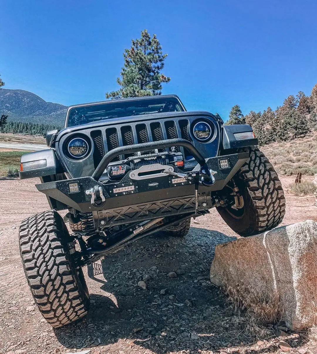 Front Bumper with Fog Lights and Hook for Jeep Wrangler JK/JKU 2007-2017 LANTSUN J40-3
Front Bumper with Fog Lights and Hook for Jeep Wrangler JK/JKU 2007-2017 LANTSUN J40-3
