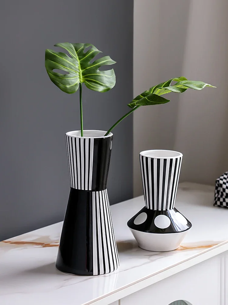 

Скандинавская черно-белая художественная ваза, домашний декор, керамические вазы, креативное украшение, аксессуары для дома, цветочный горшок, декоративная ваза для пола