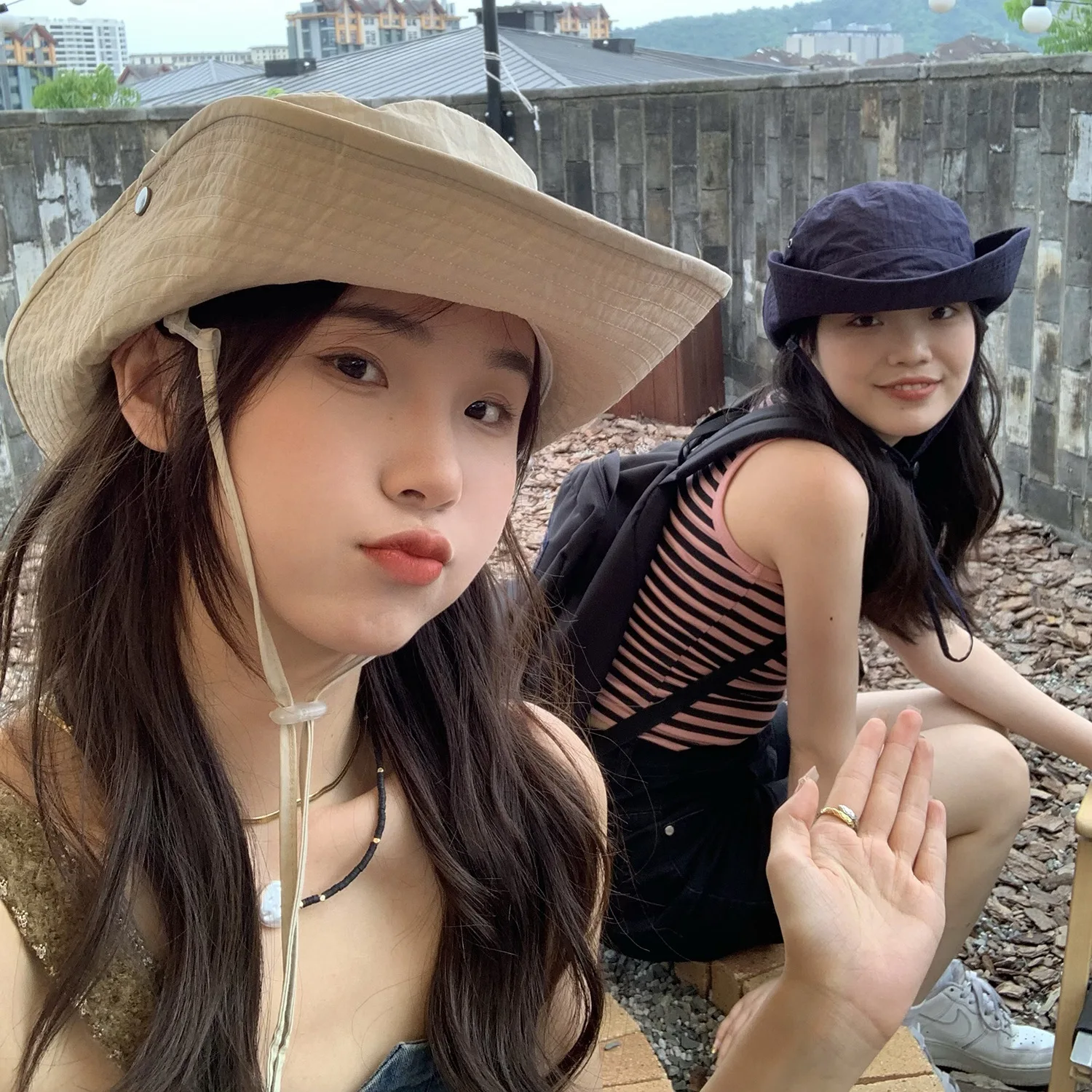 2022 New Outdoor Cowboy Hat Cowgirl Caps Camping Chapeau Unisex Bucket Hat Wide Brim Sun Hats Female Beach Visors Hats 4 Colors
2022 New Outdoor Cowboy Hat Cowgirl Caps Camping Chapeau Unisex Bucket Hat Wide Brim Sun Hats Female Beach Visors Hats 4 Colors