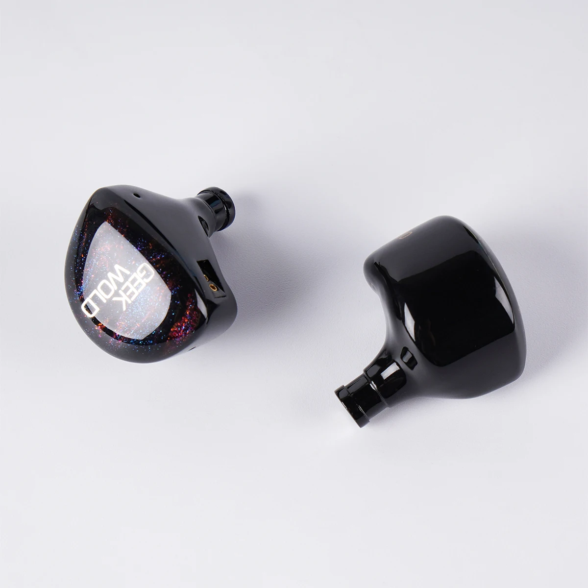 Geek Wold GK200 4.4mm Plug Resin HIFI Headset 6BA+2DD+2PZT IEM Hybrid 10 Drivers Audiophile In-ear Earphone Music Sport Earbud
Geek Wold GK200 4.4mm Plug Resin HIFI Headset 6BA+2DD+2PZT IEM Hybrid 10 Drivers Audiophile In-ear Earphone Music Sport Earbud