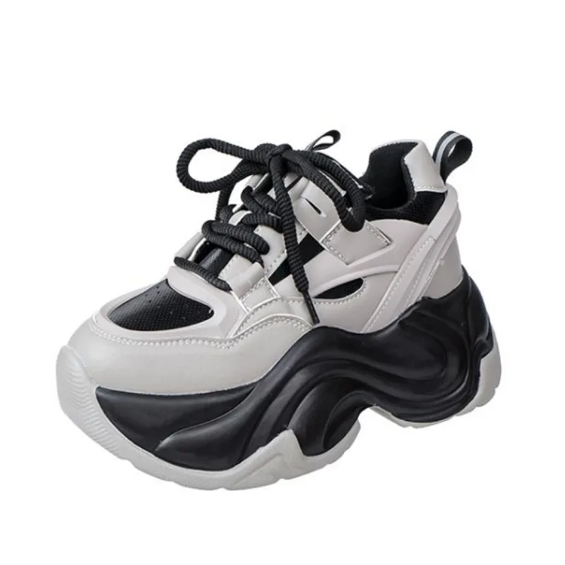 Женские кроссовки из ПУ кожи, на толстой нескользящей подошве
Женские кроссовки из ПУ кожи, на толстой нескользящей подошве