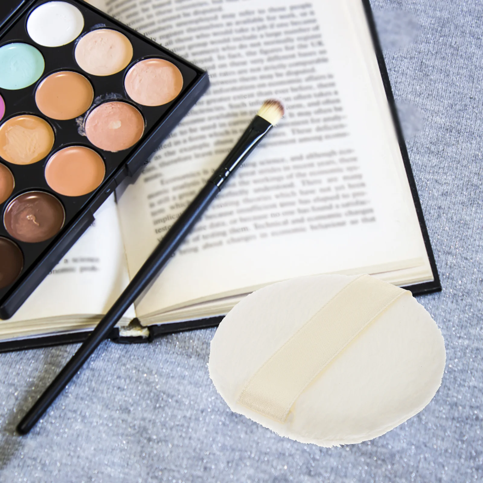 Solustre Powder Puff 3Pcs 2.5 Inch Small Loose Powder Puff Ultra Short Plush Fluffy Round Makeup Puff Body Face
Solustre Powder Puff 3Pcs 2.5 Inch Small Loose Powder Puff Ultra Short Plush Fluffy Round Makeup Puff Body Face