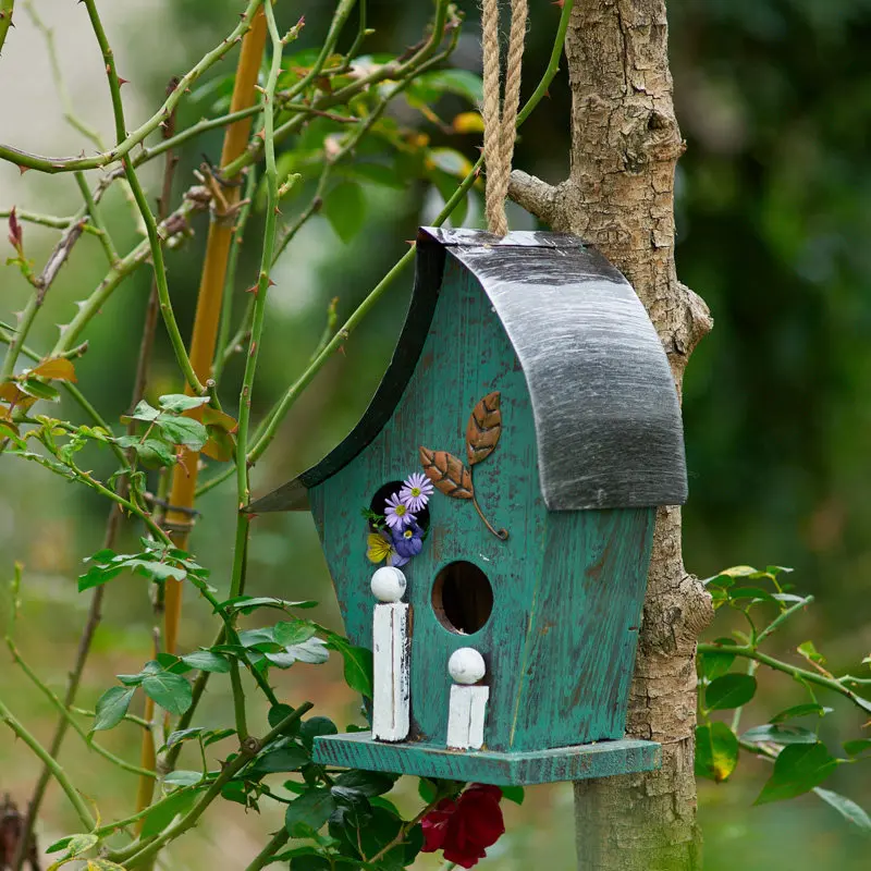 

Pastoral Tin Solid Wood Bird Nest Bird Cage Accessories Outdoor Courtyard Bird House Tree Hanging Wooden House Decoration Crafts