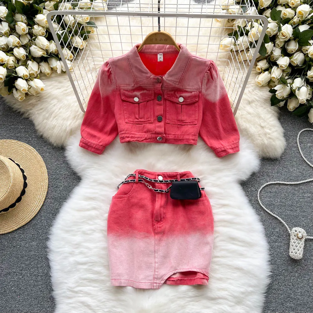 Sweet and spicy port flavor Vintage denim jacket slim top fashionable two-piece suit High Waist Hip Wrap short skirt
Sweet and spicy port flavor Vintage denim jacket slim top fashionable two-piece suit High Waist Hip Wrap short skirt
