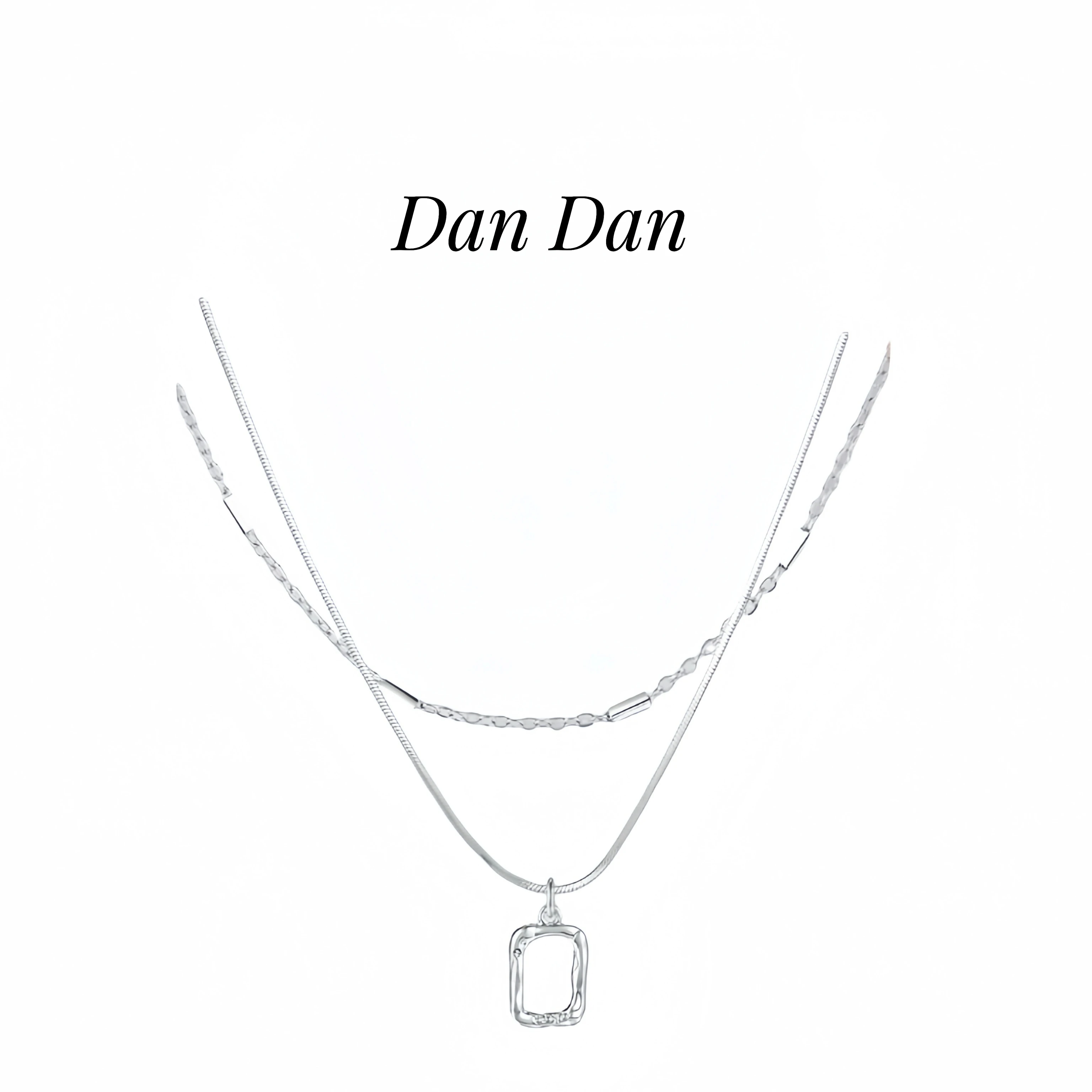 Necklace Women's Light Luxury Mini Art Frame Double Layered Luxury Accessories SweaterChainValentine's Day Gifts
Necklace Women's Light Luxury Mini Art Frame Double Layered Luxury Accessories SweaterChainValentine's Day Gifts