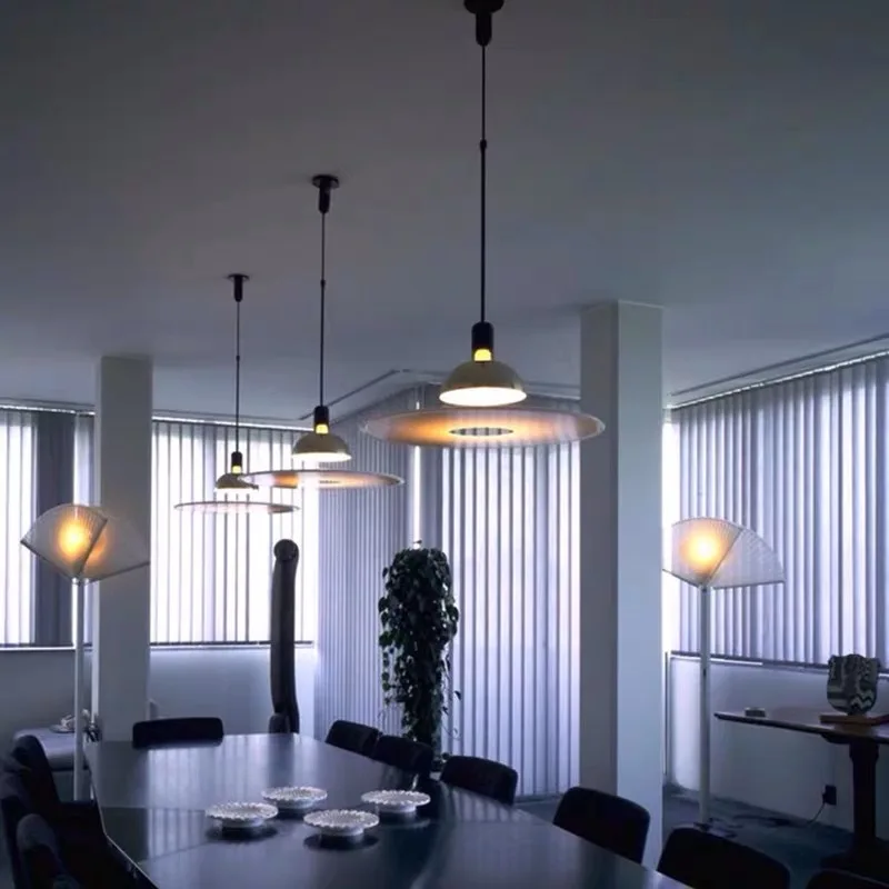 Denmark Flying Saucer Pendant Light Scandinavian Restaurant Study Bedroom Lamp Luxury Ufo Home Decor Indoor Lighting Fixture E27
Denmark Flying Saucer Pendant Light Scandinavian Restaurant Study Bedroom Lamp Luxury Ufo Home Decor Indoor Lighting Fixture E27