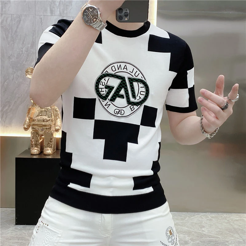 2023 Summer New Personality Color Matching Plaid Short-sleeved T-shirt Men's Fashion Letter Printing Slim All-match Half-sleeve
2023 Summer New Personality Color Matching Plaid Short-sleeved T-shirt Men's Fashion Letter Printing Slim All-match Half-sleeve