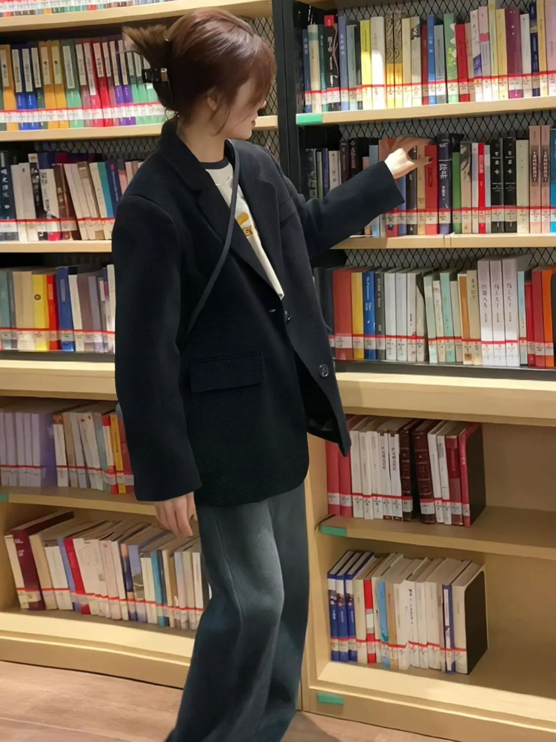 Ovsize Black Suit Jacket Women 2023 Spring Autumn High-End Petite Loose Temperament College Style Suit High Quality Fashionable
Ovsize Black Suit Jacket Women 2023 Spring Autumn High-End Petite Loose Temperament College Style Suit High Quality Fashionable
