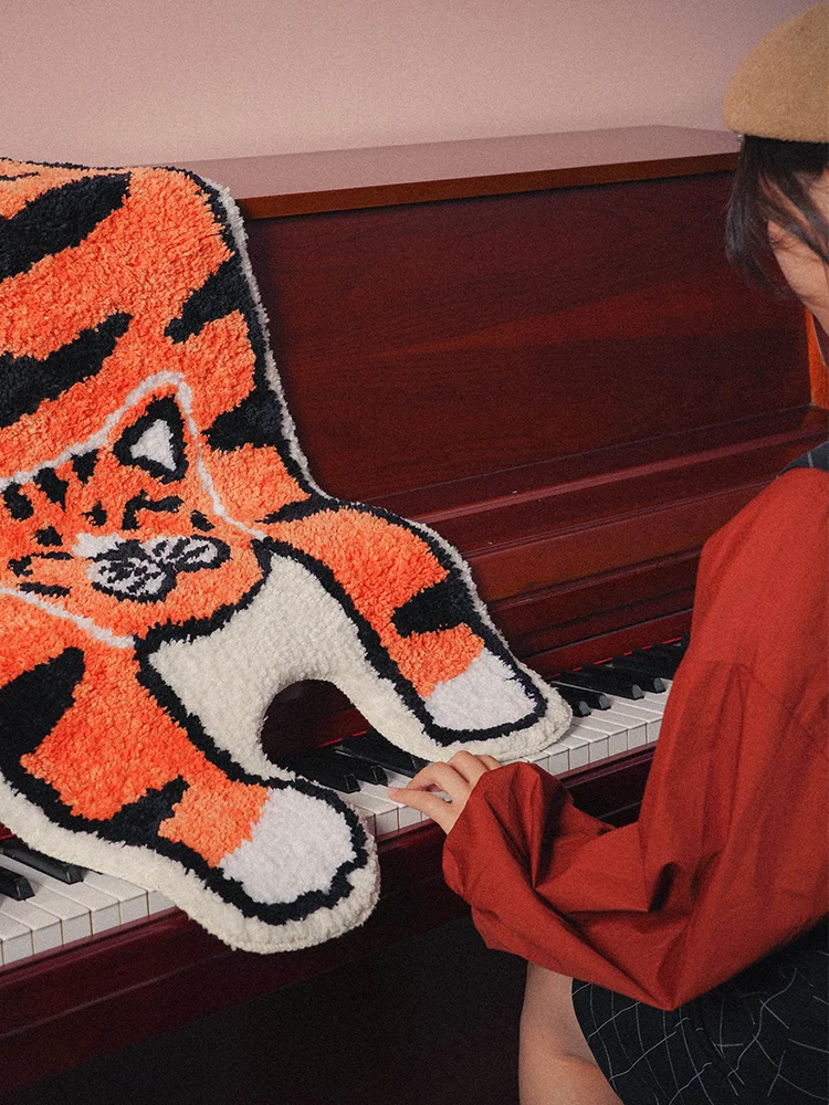 Tiger Irregular Rug Luxury Large Area Living Room Carpet Art Comfortable Bedroom Carpets Balcony Rugs alfombra Tapis Tapete 양탄자
Tiger Irregular Rug Luxury Large Area Living Room Carpet Art Comfortable Bedroom Carpets Balcony Rugs alfombra Tapis Tapete 양탄자