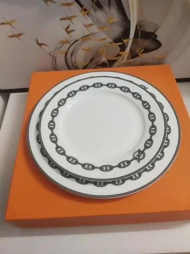 New coffee cup household bone china four piece set European dinner plate set steak
New coffee cup household bone china four piece set European dinner plate set steak