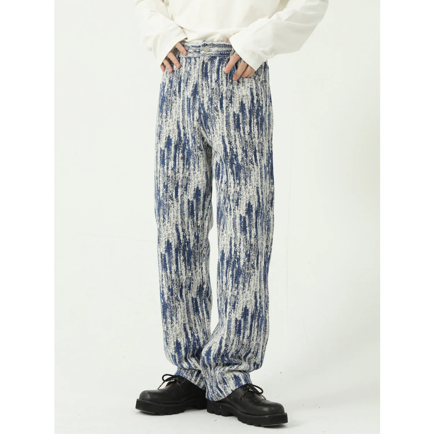 High Quality New Korean Tie Dye Personality Design Sense Denim Pants Straight Mid Waist Jeans Men
High Quality New Korean Tie Dye Personality Design Sense Denim Pants Straight Mid Waist Jeans Men