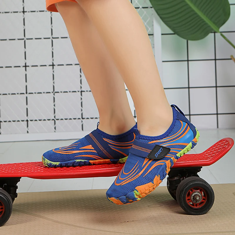 أحذية مائية صيفية قابلة للتنفس حافي القدمين للأطفال الأولاد أحذية رياضية للشاطئ ومضادة للانزلاق للأطفال في الأماكن المغلقة أحذية ركض للياقة البدنية أحذية مائية صيفية قابلة للتنفس حافي القدمين للأطفال الأولاد أحذية رياضية للشاطئ ومضادة للانزلاق للأطفال في الأماكن المغلقة أحذية ركض للياقة البدنية