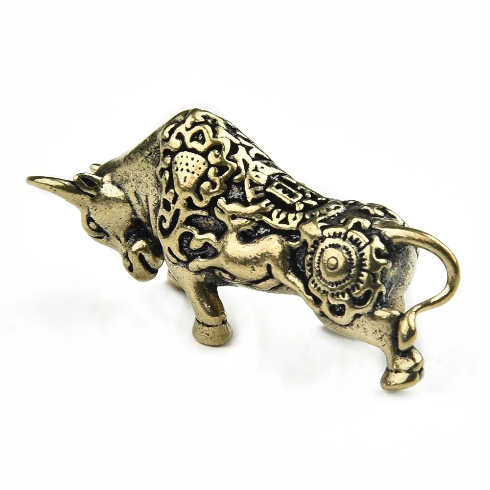 Accessories Bull Ornament Handmade Miniatures Sculpture Statue Copper Crafts Decoration Display Convenient Practical
Accessories Bull Ornament Handmade Miniatures Sculpture Statue Copper Crafts Decoration Display Convenient Practical
