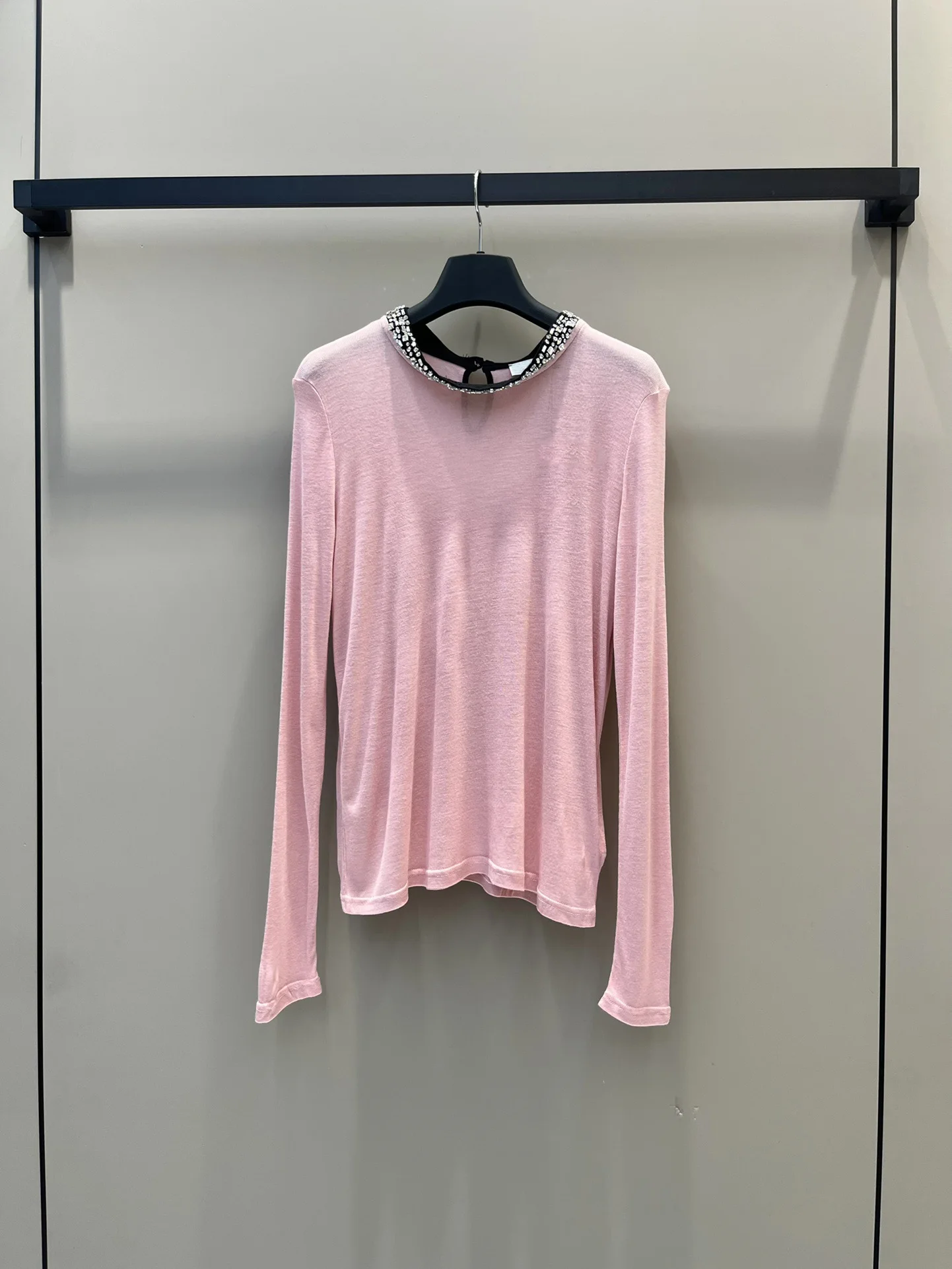 Shirt stand collar design high quality fashion temperament slim slim refined elegant 2023 autumn women's new hot
Shirt stand collar design high quality fashion temperament slim slim refined elegant 2023 autumn women's new hot