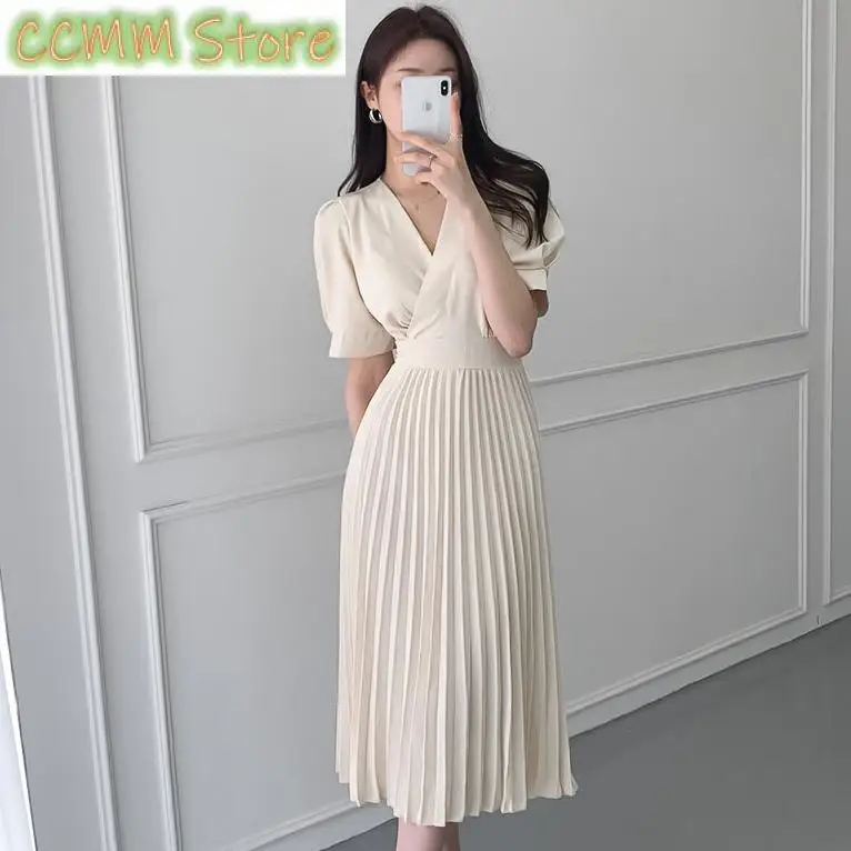 

South Korea's Summer Chic Solid Color Collection Waist Thin Strappy Pleated Skirt In A Long Short-sleeved Dress Party Dress
