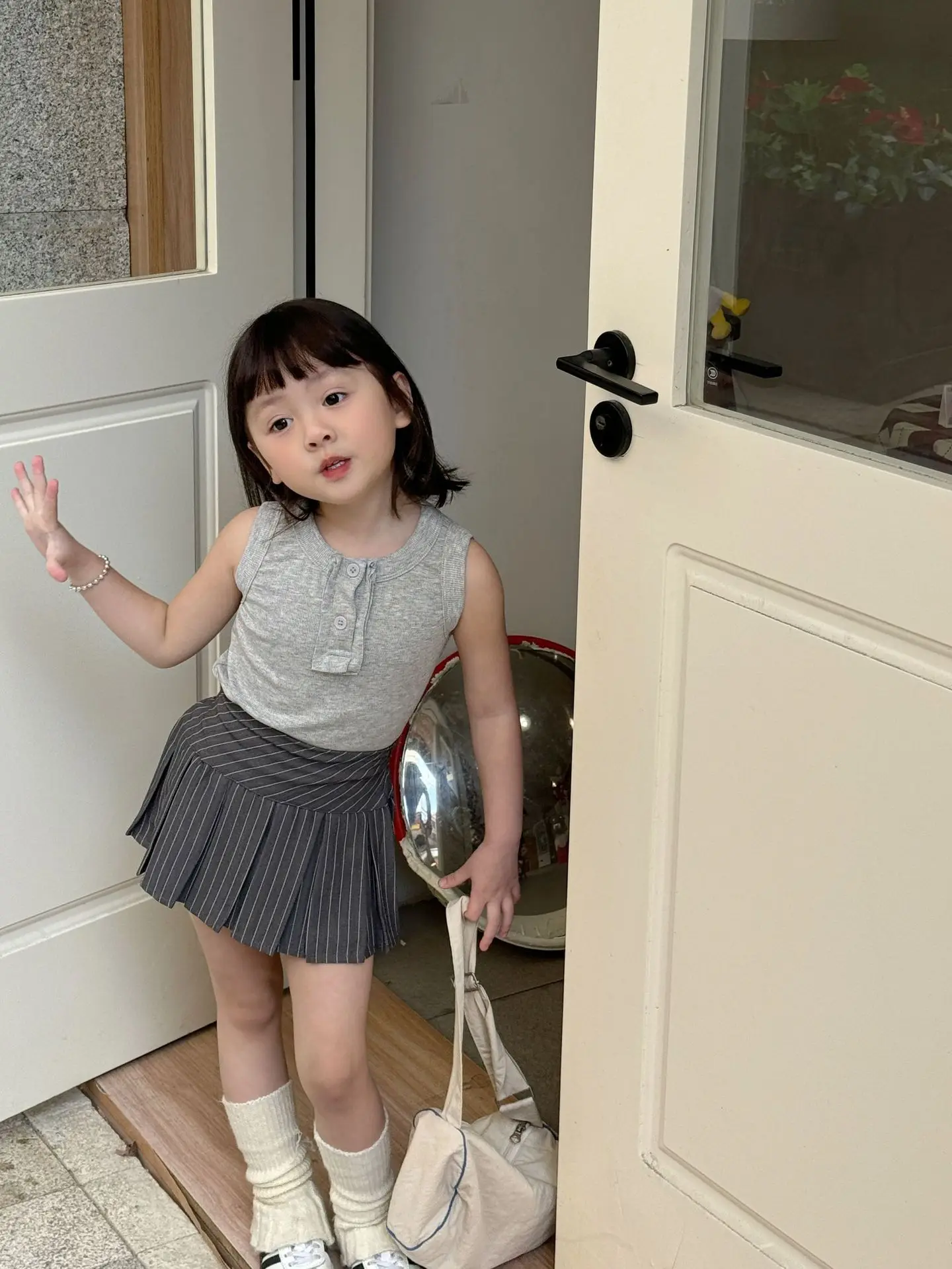 2025 Summer New Children Sleeveless T Shirts Girls Solid Casual Vest Thin Cotton Baby Girl Striped Sling Tops Kids Clothes 21 S010388da3b9847ae86891d15058e2d518