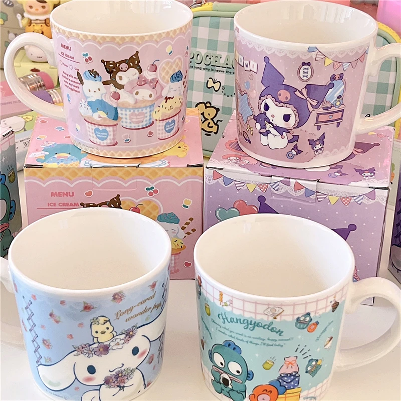 

Cinnamoroll Kuromi Pompompurin Pochacco Sanrio My Melody Cute Handle Couple Drinking Ceramic Mug Anime Plush Toy for Girl Gift