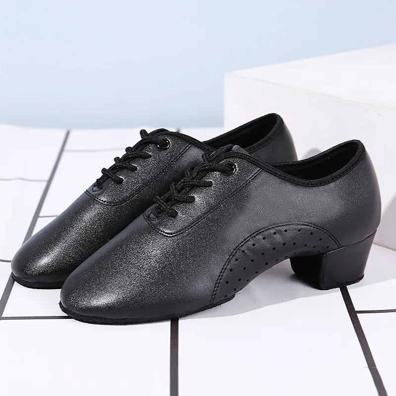 1pair/lot Men Women Standard Ballroom Tango Latin Dance Shoes Canvas Jazz dancing soft indoor shoes 2023 New
1pair/lot Men Women Standard Ballroom Tango Latin Dance Shoes Canvas Jazz dancing soft indoor shoes 2023 New