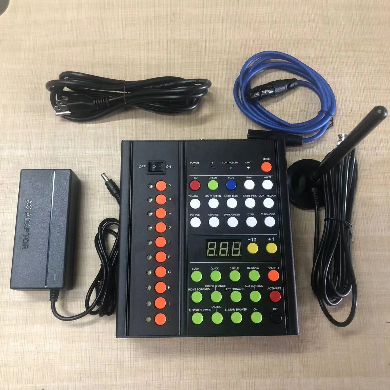 Wireless Transmitting Remote Controller Led Controller RGB USB LED Control Computer
Wireless Transmitting Remote Controller Led Controller RGB USB LED Control Computer