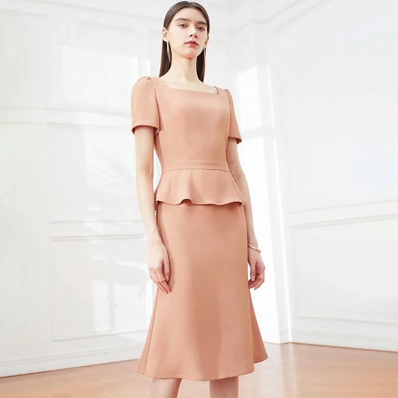 

High end French new women's Pink square neck Ruffle short sleeve dress shows a thin and advanced sense