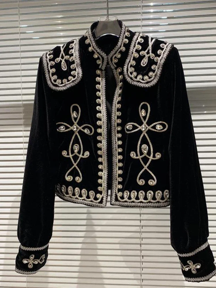 2024 New Women Vintage Diamond Button Braided Floral Velvet Jacket New Long Sleeve Fashion Spring Winter Winter Jacket Women
2024 New Women Vintage Diamond Button Braided Floral Velvet Jacket New Long Sleeve Fashion Spring Winter Winter Jacket Women