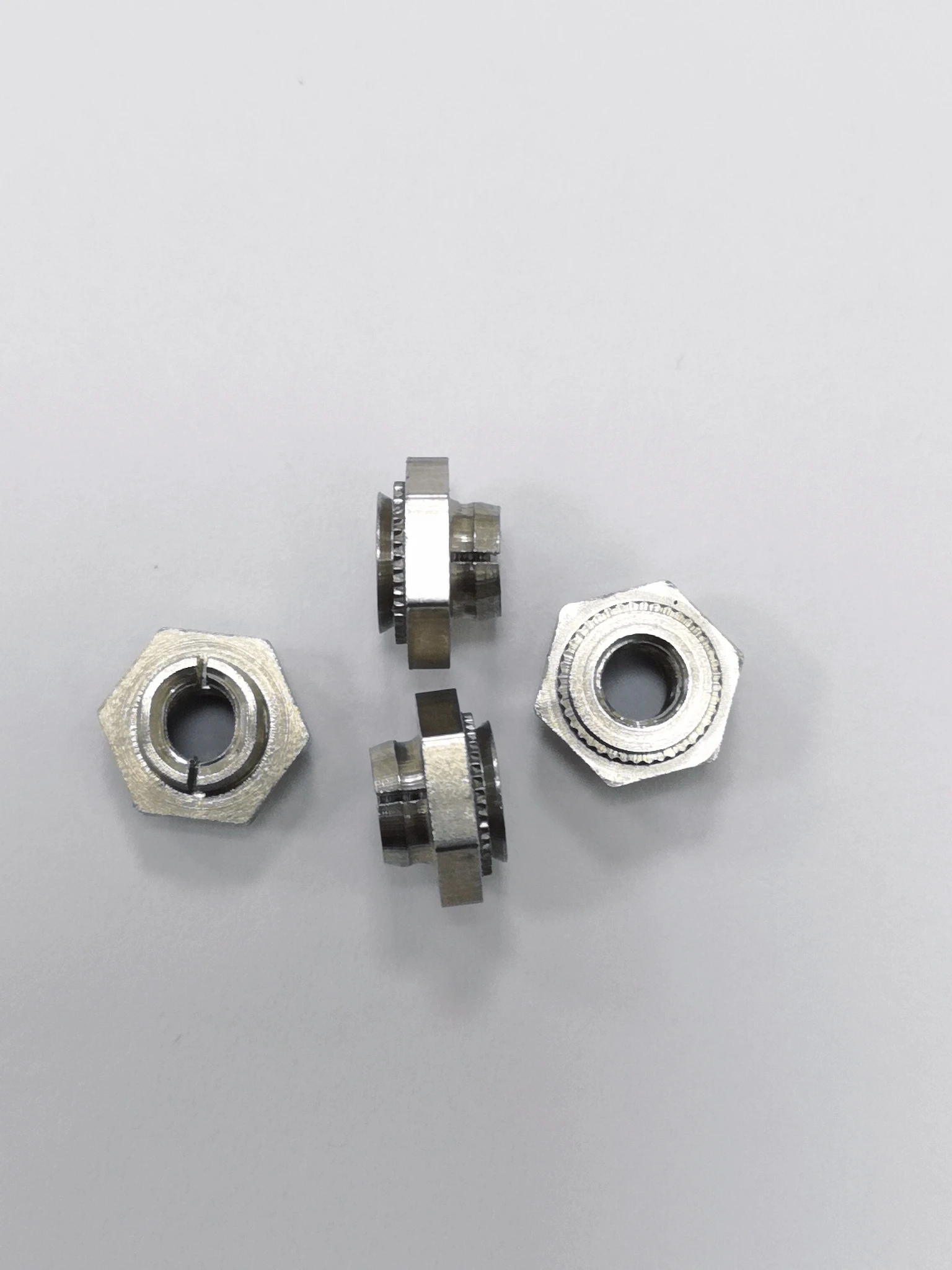 

LKA-M2.5/M3/M4/M5/256/440/632/832/032-1/2 Self-locking Clinching Nuts,Aluminum