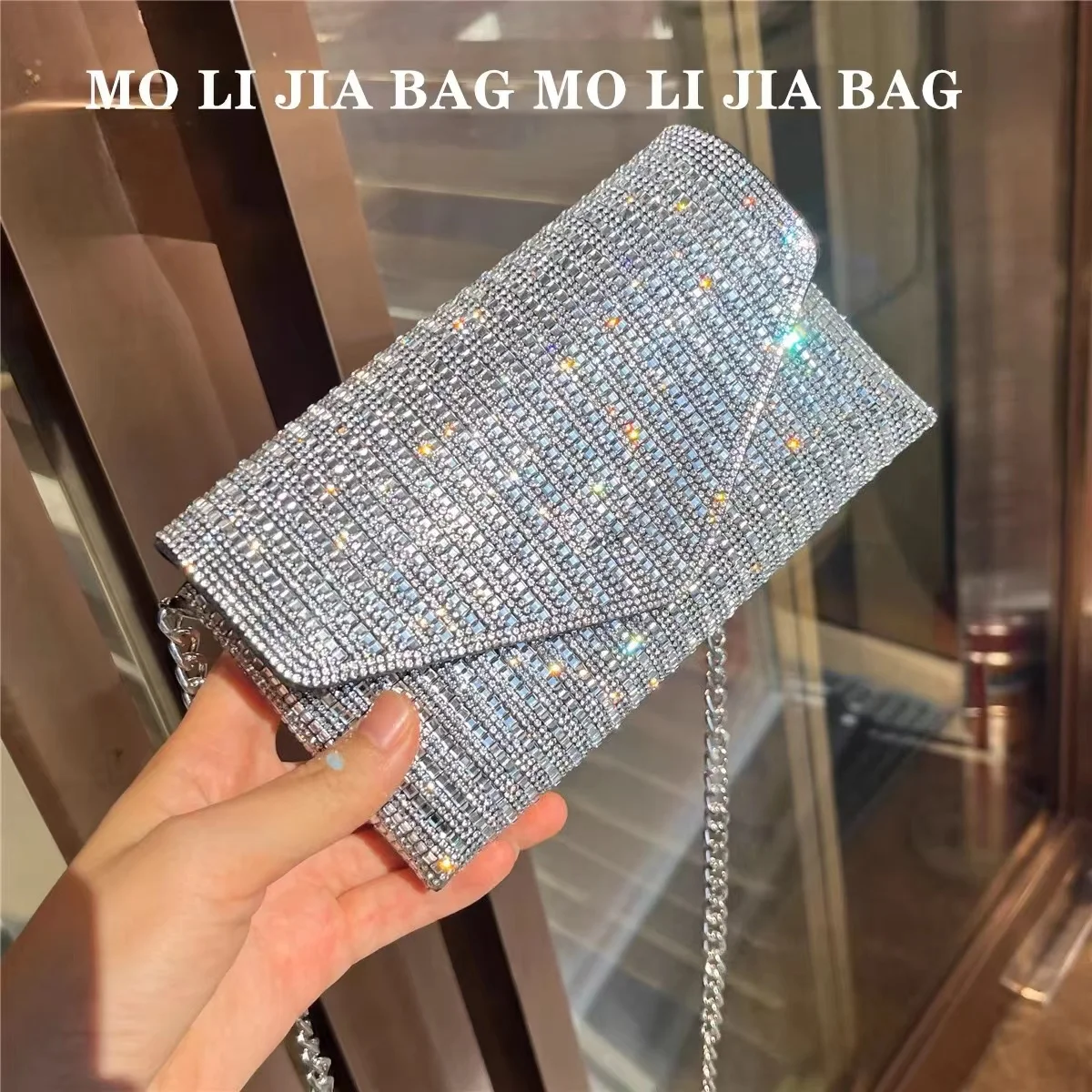 Glitter Shiny Diamonds Square Bag Women Fashion Handbag Bling Evening Bag Dinner Party Clutch Purse Shoulder Crossbody Chain Bag
Glitter Shiny Diamonds Square Bag Women Fashion Handbag Bling Evening Bag Dinner Party Clutch Purse Shoulder Crossbody Chain Bag