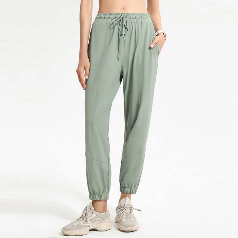 Solid Color Yoga Leggings Women Gym Fitness Sweatpants Loose Soft Sports Tights Jogging Casual Pants Drawing Rope With Pockets 
Solid Color Yoga Leggings Women Gym Fitness Sweatpants Loose Soft Sports Tights Jogging Casual Pants Drawing Rope With Pockets