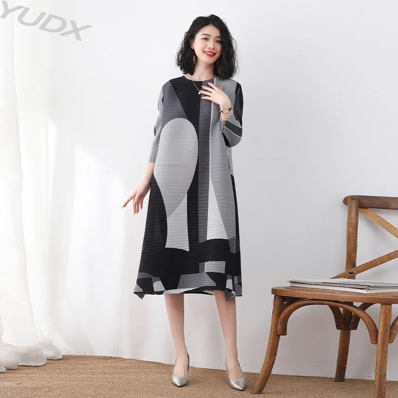 

YUDX French Haute Couture Loose Fitting Dress Gentle Style, Three Curtilage Women's Large Pleated Women's Long Style Spring New
