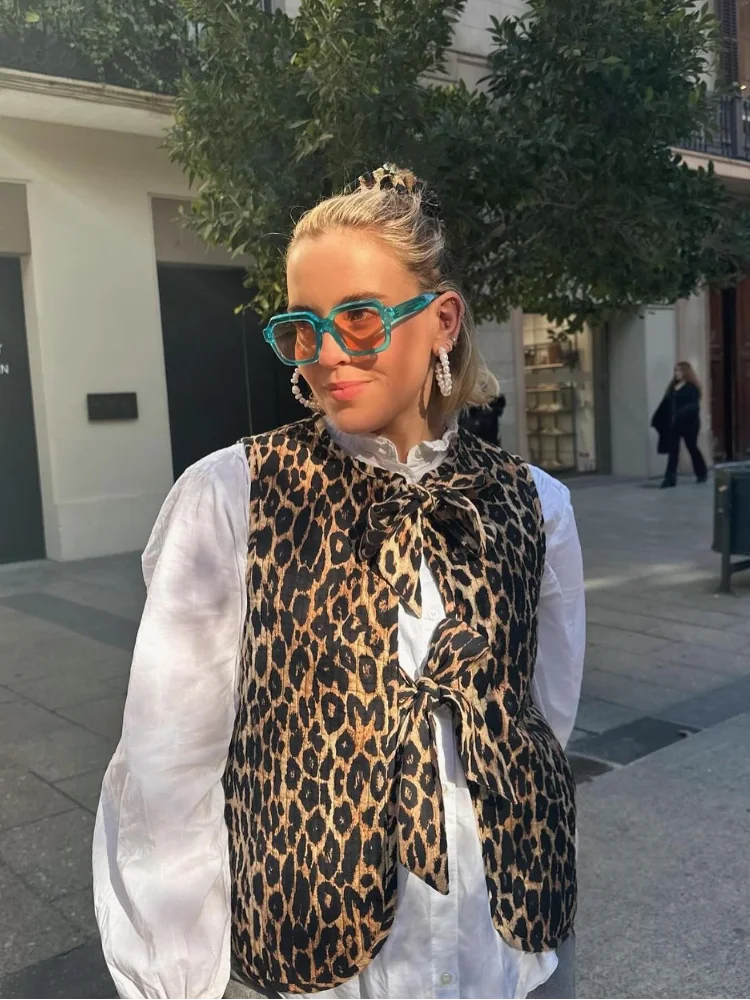 Leopard Jacket Lace Up Vest Women 2024 Spring Fashion New In Outerwears Y2k Streetwear Sleeveless Vintage Female Tank Top Coat
Leopard Jacket Lace Up Vest Women 2024 Spring Fashion New In Outerwears Y2k Streetwear Sleeveless Vintage Female Tank Top Coat