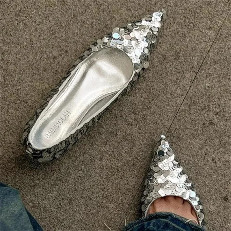 Sequins Shoes for Women Pointed Toes Ladies Crystal Chassure Femme Bling Low Heels Shallow Female Pumps Rhinestone Zapatos Mujer
Sequins Shoes for Women Pointed Toes Ladies Crystal Chassure Femme Bling Low Heels Shallow Female Pumps Rhinestone Zapatos Mujer