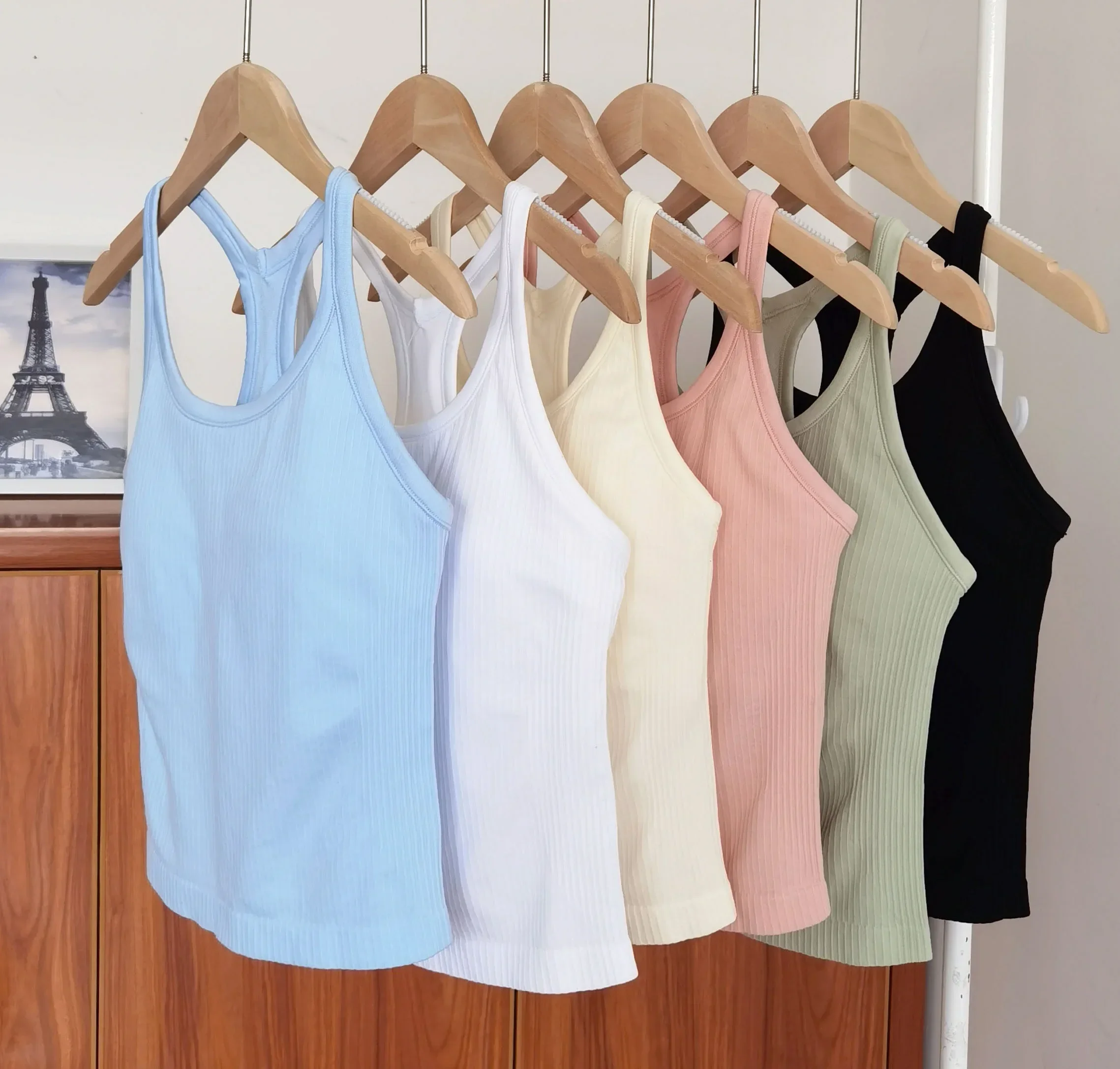 EBB Women's Yoga Tank Top Sports Jacket Shape Tank Top Running Gym Fitness Sleeveless Spring and Summer Lulu Bra with Chest Pad
EBB Women's Yoga Tank Top Sports Jacket Shape Tank Top Running Gym Fitness Sleeveless Spring and Summer Lulu Bra with Chest Pad