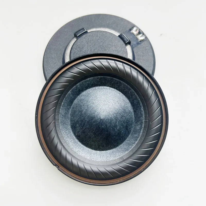 Динамик 70 мм 220 Ом 10 Гц-35 кГц 122db N52 2 шт.
Динамик 70 мм 220 Ом 10 Гц-35 кГц 122db N52 2 шт.