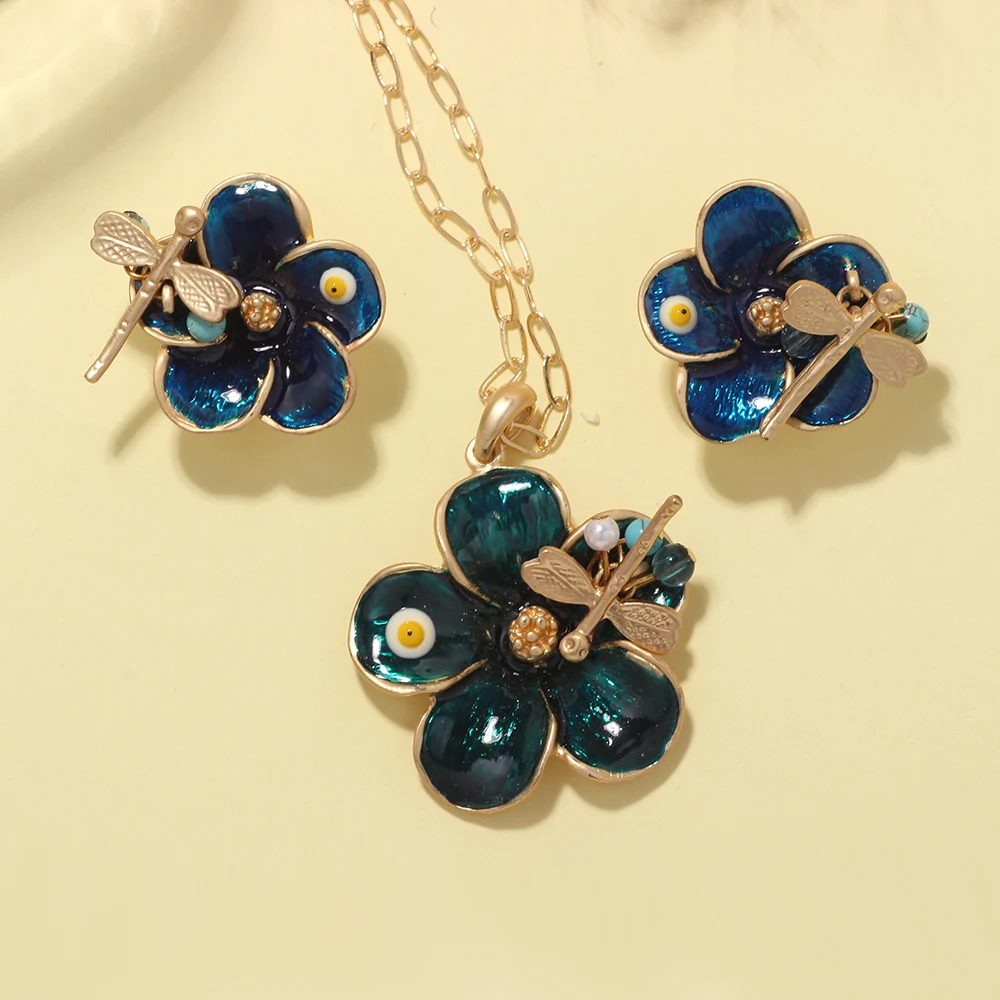 Exquisite Flower Necklace Earrings Jewelry Set Charm Ladies Jewelry Fashion Bridal Accessory Set Romantic Gifts
Exquisite Flower Necklace Earrings Jewelry Set Charm Ladies Jewelry Fashion Bridal Accessory Set Romantic Gifts