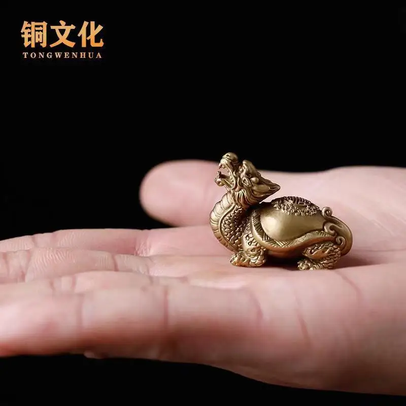 Brass Mini trumpet Xuanwu Baxia Dragon Turtle pure copper high-grade exquisite Feng Shui ornaments tea table tea pet
Brass Mini trumpet Xuanwu Baxia Dragon Turtle pure copper high-grade exquisite Feng Shui ornaments tea table tea pet