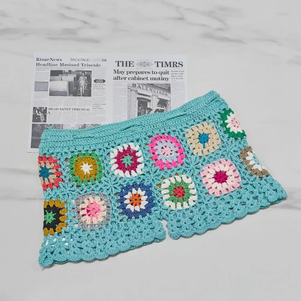 High Waist Short Pants Colorful Print Crochet Beach Shorts Stylish Slim Fit Vacation Bikini Shorts with Drawstring for Women
High Waist Short Pants Colorful Print Crochet Beach Shorts Stylish Slim Fit Vacation Bikini Shorts with Drawstring for Women