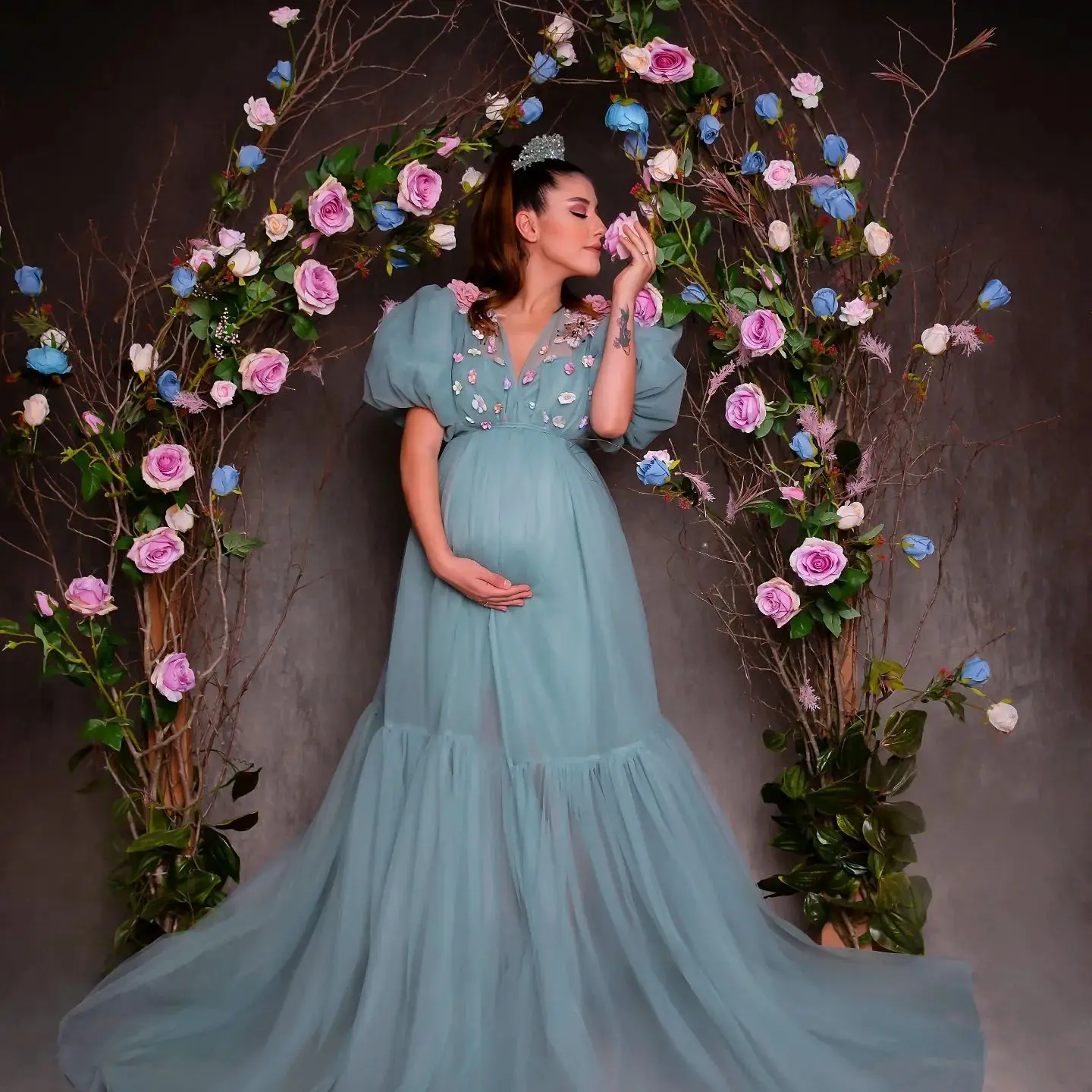 Flower Appliqued Maternity Dress for Photoshoot Short Sleeve Floral Prom Dresses Party Wear Pregnancy Baby Shower Robe Gowns
Flower Appliqued Maternity Dress for Photoshoot Short Sleeve Floral Prom Dresses Party Wear Pregnancy Baby Shower Robe Gowns
