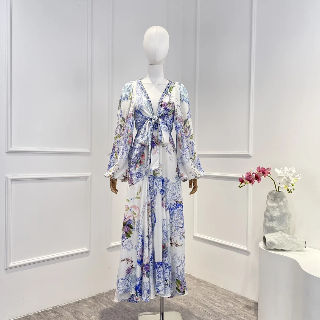 Women High Quality 2023 Elegant Light Blue Flowers Print Cut Out Knot Front Long Sleeve Midi Dress
Women High Quality 2023 Elegant Light Blue Flowers Print Cut Out Knot Front Long Sleeve Midi Dress