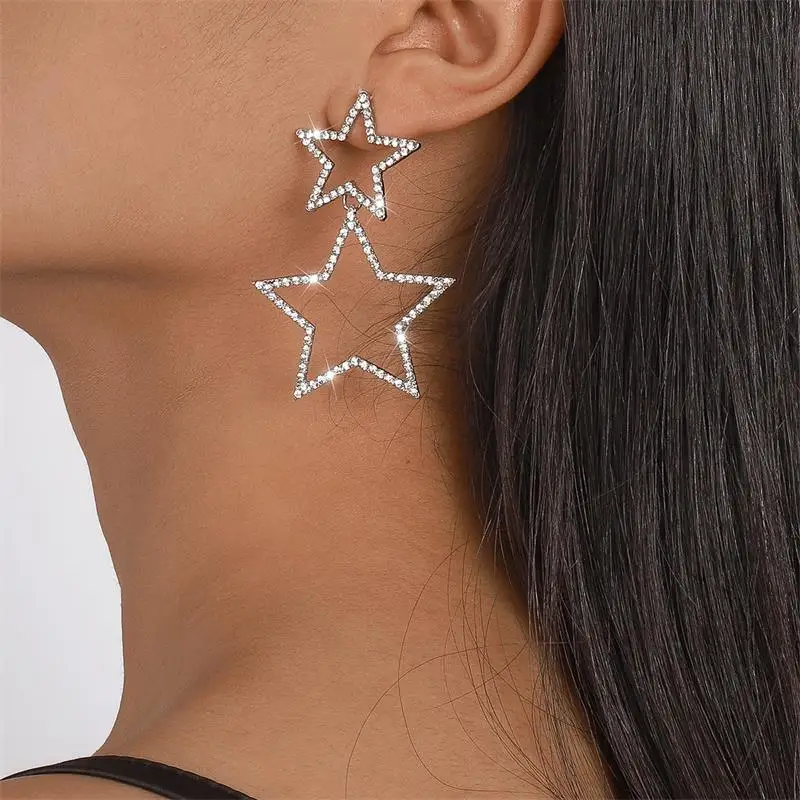 Sexy Women's Group Wind Rhinestone Earrings Five-pointed Star Double Personality Fashion Temperament Earrings
Sexy Women's Group Wind Rhinestone Earrings Five-pointed Star Double Personality Fashion Temperament Earrings