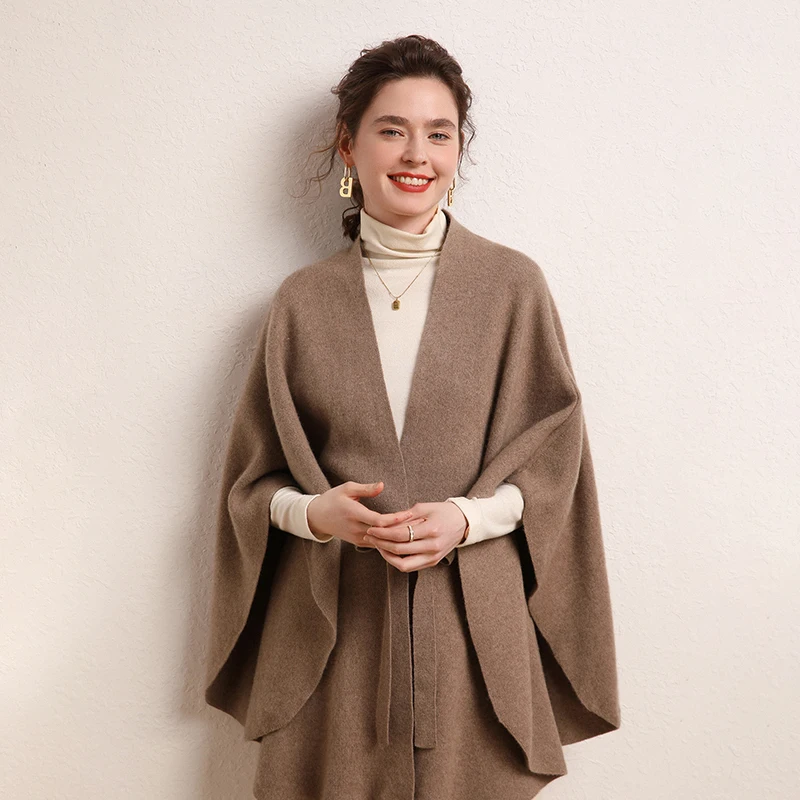 Shawl& Ponchos 100% Cashmere Sweater Shawl Women Winter Warm Soft High Quality Luxury Belt Thick Batwing Sleeve V-Neck Poncho
Shawl& Ponchos 100% Cashmere Sweater Shawl Women Winter Warm Soft High Quality Luxury Belt Thick Batwing Sleeve V-Neck Poncho